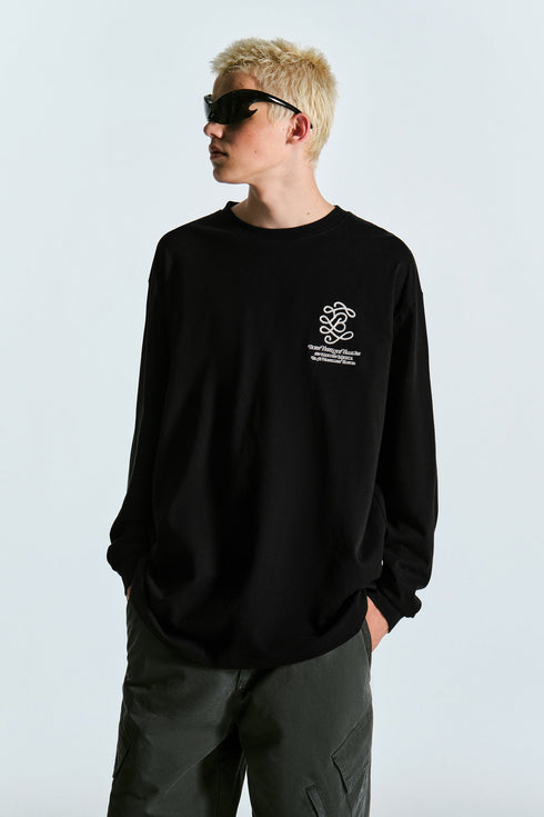 Flower B Embroidered Long-sleeved T-shirt